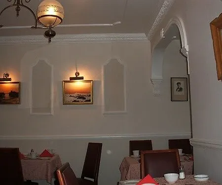 Pengilley Hotell 3*